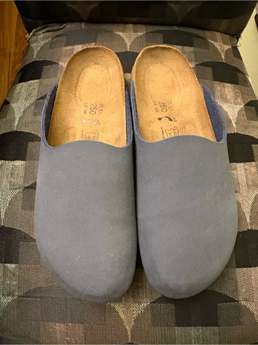 Women’s Slip-On Comfort Clog in grey